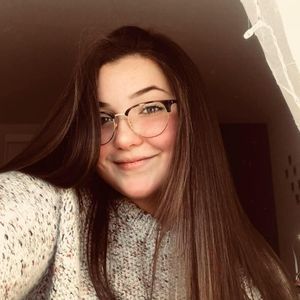 Meet your Posher, Olivia